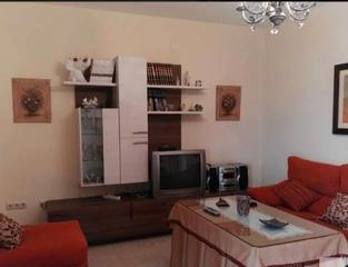 Lloguer Casa aparellada  Calle antonio machado. Estacion de cartama larga temporada!!