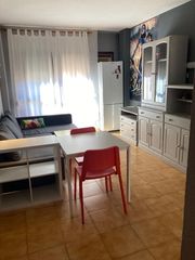 Affitto Piccolo appartamento in Avenida san francisco 27. Oportunidad en torremolinos!!!!! larga temporada!!!!