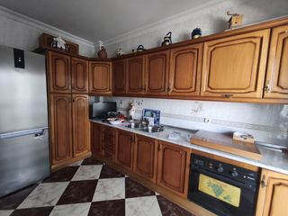Rent Flat  Calle rodríguez de la fuente. Pizarra!! encantador piso en alquiler cuenta con 2 amplios dormi