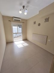 Rent Flat  Calle sauce barriada los almendros 2. Oportunidad piso 2 habitaciones estacion de cartama!! solo parej
