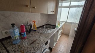 Rent Flat  Calle regino martínez. Vivienda para empresas