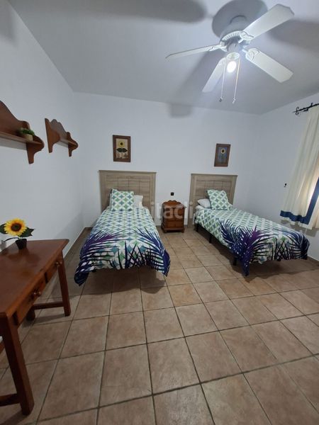 Foto 28d6df79-d59c-4d48-8122-9b28829dc5ef. Miete chalet in camino de la dehesa baja 137 in Centro Alhaurín el Grande