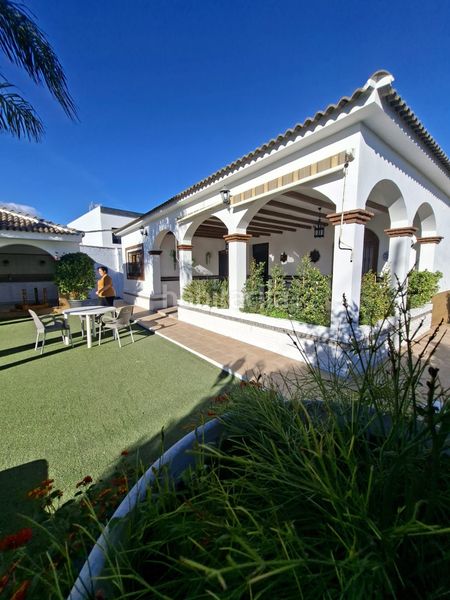 Foto ce08285f-9cec-4220-9224-59e8052e3386. Miete chalet in camino de la dehesa baja 137 in Centro Alhaurín el Grande