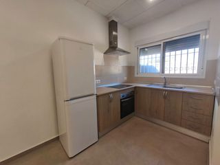 Lloguer Apartament  Calle cigueña. Oportunidad romeral 650€ para pareja o persona sola!!! sin amueb