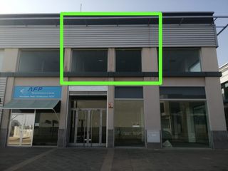 Rent Business premise in Bollullos de la Mitación. Local comercial