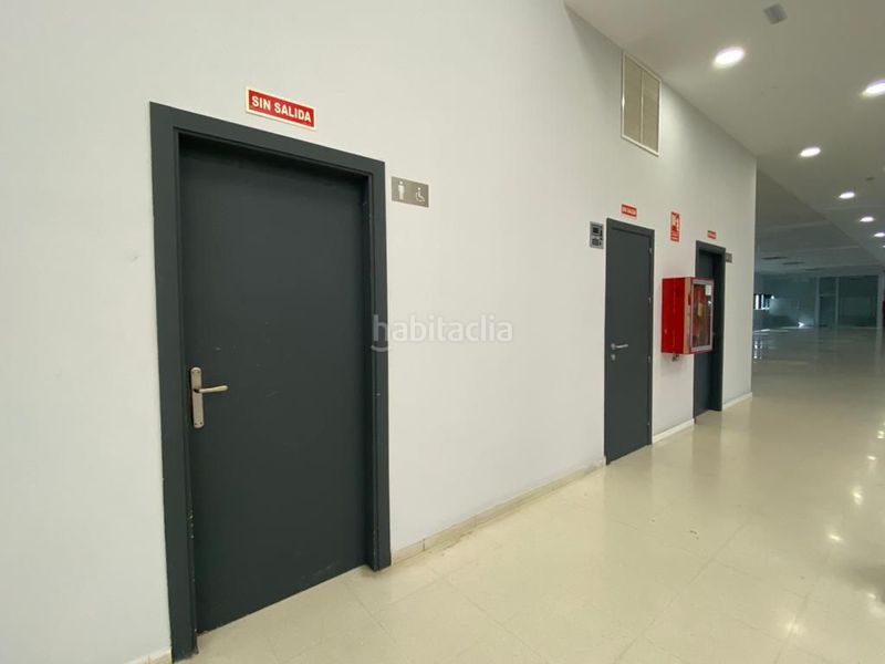 Foto ce55e724-cae0-4184-b794-40603be3b1c2. Affitto edificio in Pisa Mairena del Aljarafe