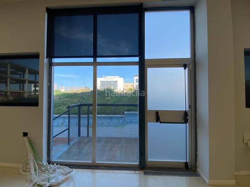 Foto 1542bedf-4c25-4ca6-a9b9-ae154f6615c2. Rent building in Pisa Mairena del Aljarafe