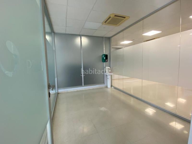 Foto 78a0ec6f-1a72-418d-aba2-add9cb5de7ee. Rent building in Pisa Mairena del Aljarafe