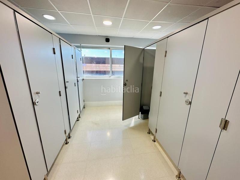 Foto 7fbf4433-e920-44fc-94db-41bade8bc929. Rent building in Pisa Mairena del Aljarafe