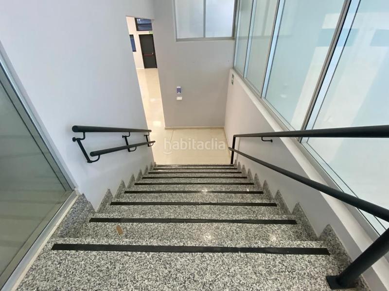 Foto 7fe53e80-2718-465a-9cd6-489369221aa3. Rent building in Pisa Mairena del Aljarafe