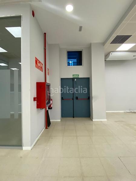Foto 96541654-bdbd-4307-9d16-7cf9d199a259. Rent building in Pisa Mairena del Aljarafe