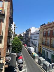 Alquiler Piso  Calle feria. Casco histórico, calle feria junto alameda de hércules, cerca de