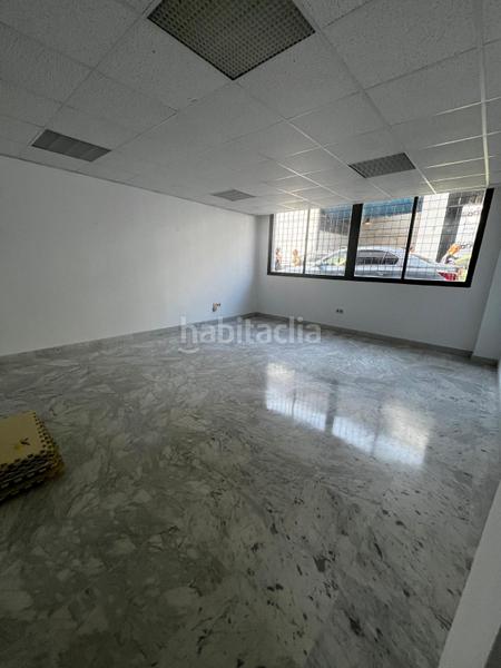 Foto 2581f1da-224a-48c9-b675-5710b3da6ba5. Miete büro in calle horizonte 31 in Pisa Mairena del Aljarafe