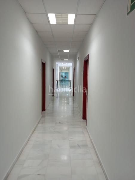 Foto 02c142ba-5049-4eb3-a2bf-ff59f574ca2c. Büro in calle nobel 7 in Pisa Mairena del Aljarafe