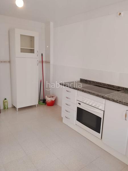 Foto 86703307-93a2-4b73-8e41-e390e00c4c81. Casa adosada **casa adosada en venta: un hogar ideal para disfrutar de la vida en familia** en Bormujos