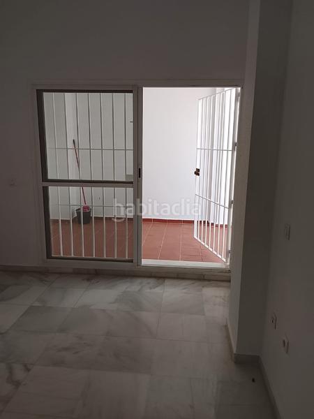 Foto 97f032f1-01eb-453e-9f70-9d687a1693d2. Casa adosada **casa adosada en venta: un hogar ideal para disfrutar de la vida en familia** en Bormujos