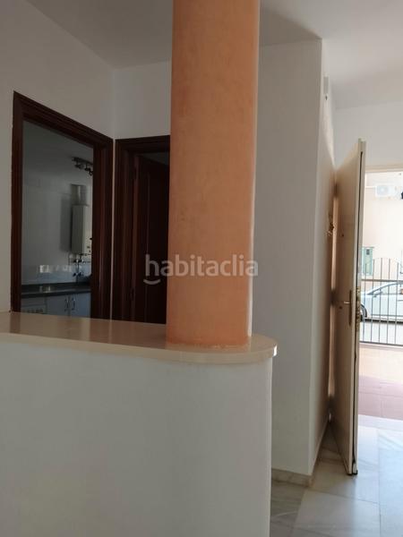 Foto b6df1a28-c20d-43cb-a0cf-33c799610146. Casa adosada **casa adosada en venta: un hogar ideal para disfrutar de la vida en familia** en Bormujos
