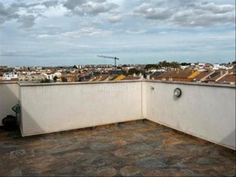 Foto 6a04fc8a-128d-4a3f-bf3c-bcc6741677c1. Dachwohnung mit parking pool in Nuevo Bulevar Mairena del Aljarafe