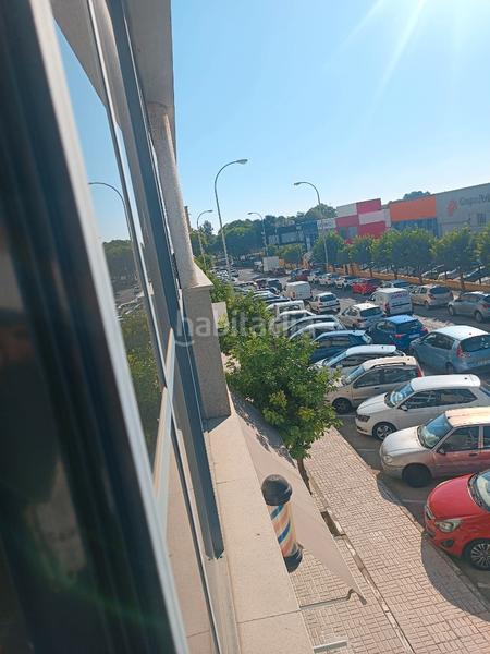 Foto bbdfdd14-cd43-4c84-a34e-55c0365fa69b. Bureau dans calle nobel 3 dans Pisa Mairena del Aljarafe