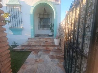 Maison à Bollullos de la Mitación