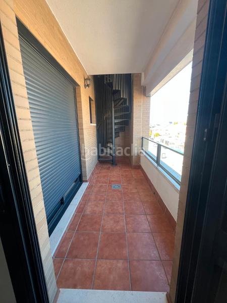 Foto b72e374d-5825-4930-8bd6-fa54b13b1c54. Àtic a avenida de la sabiduría 7 a Nuevo Bulevar Mairena del Aljarafe