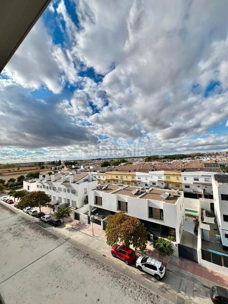 Foto e47dc3de-35ec-4580-91cf-931ec465c474. Àtic a avenida de la sabiduría 7 a Nuevo Bulevar Mairena del Aljarafe