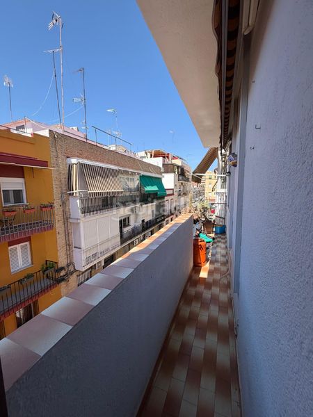 Foto 0de247e9-1d61-4e24-b982-f2726fb40985. Pis a Triana Este Sevilla