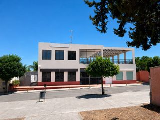Geschäftsraum in Calle prado 9. Local en venta en urbanización la hispalense s/n, almensilla