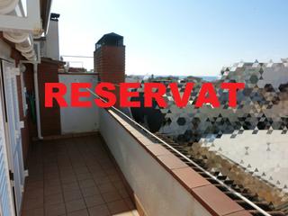Dúplex a Canet de Mar. Espectuacular àtic dúplex al centre amb  2 parquings i 2 traster