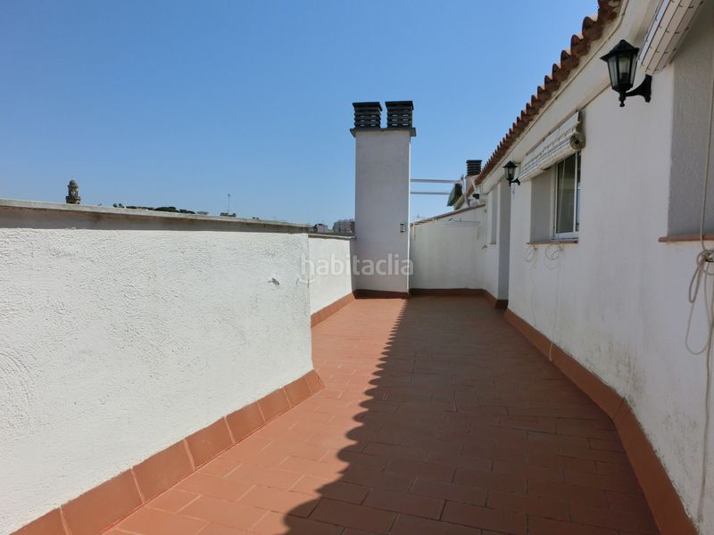 Foto 2cf0c60b-3024-4c6d-a724-8d0848cf61bf. Dúplex amb calefacció a Canet de Mar