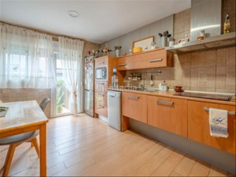 Foto 93fe8ac8-368e-42cf-bbaa-c9b223204bbe. Semi detached house with heating parking in Torrejón de Velasco