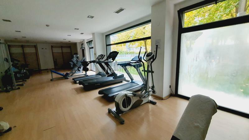 Foto fe58fc3a-de6e-4198-8aca-bde9aa37a798. Lloguer pis amb calefacció piscina a Sanchinarro Madrid