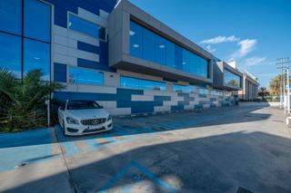 Rent Industrial building  Calle de ramón y cajal. Nave comercial en ubicación estratégica – ideal para oficinas, c