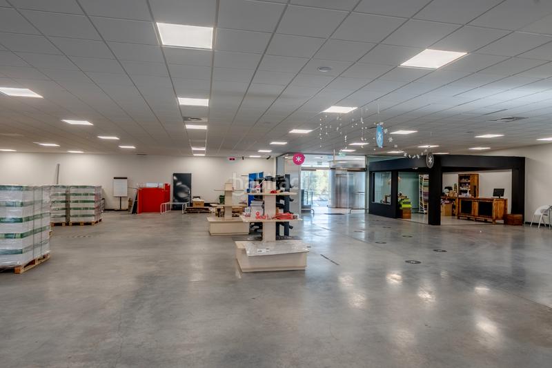 Foto 2048cc0a-06ce-41db-b6f3-cb5c02663063. Miete fabrikhalle mit heizung in Las Dehesillas-Vereda de los Estudiantes Leganés