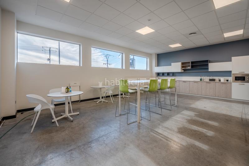 Foto 0200cba9-532c-4f78-a9ac-e99fc771bbe0. Rent industrial building with heating in Las Dehesillas-Vereda de los Estudiantes Leganés