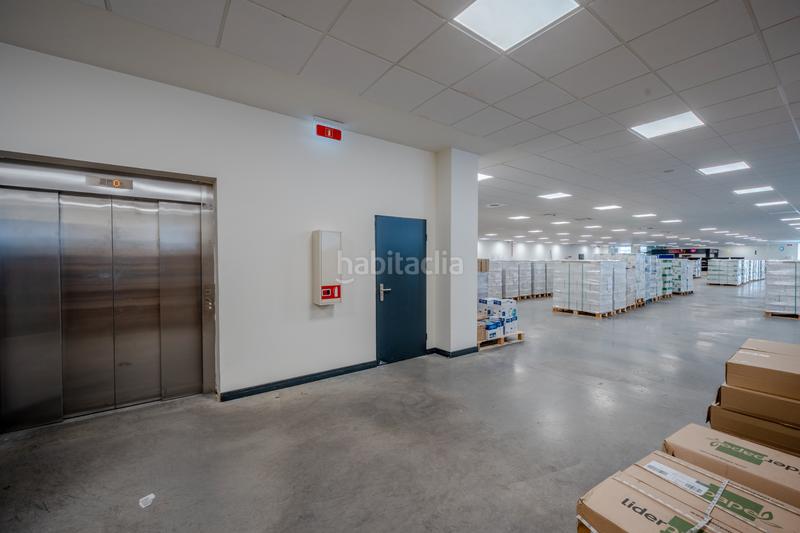 Foto 0431a305-c4ba-4836-b082-4341dee6b4c9. Rent industrial building with heating in Las Dehesillas-Vereda de los Estudiantes Leganés