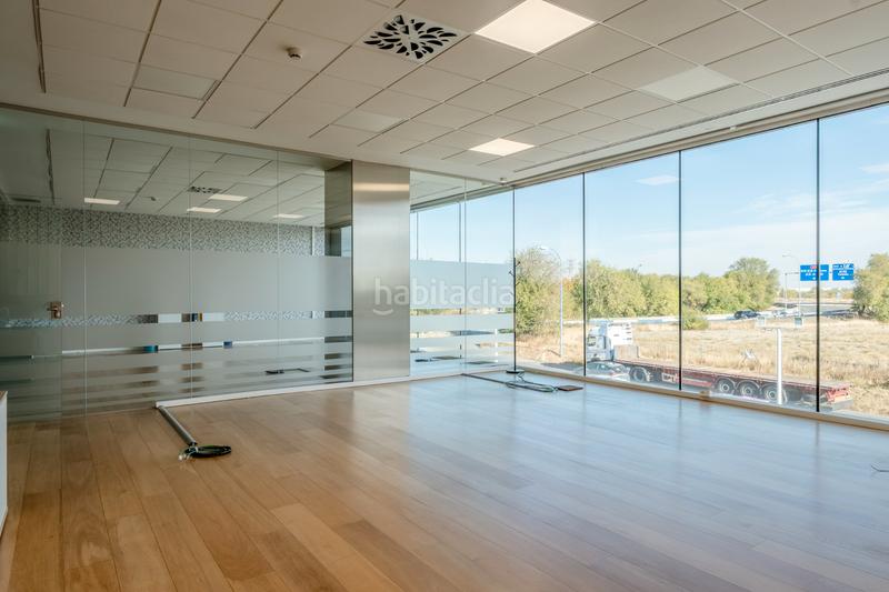 Foto f4a2e70f-d923-40d3-a5bb-297aab0193dd. Rent industrial building with heating in Las Dehesillas-Vereda de los Estudiantes Leganés