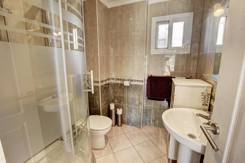 Foto c1f0f38e-7cb3-4332-8fd0-749ff95cbc2a. Apartamento piso con vistas al mar centrico benalmadena costa en Benalmádena
