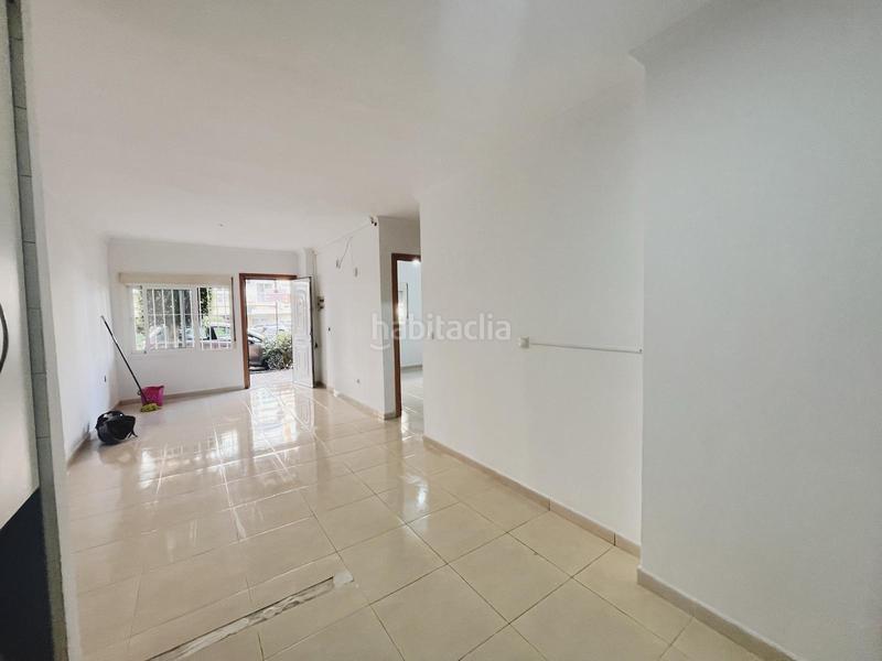 Foto 0ef0cbe4-007d-4a8d-b3df-62bf77cf1c8c. Apartamento piso en venta en edificio piscis ideal para vivir o invertir en Benalmádena