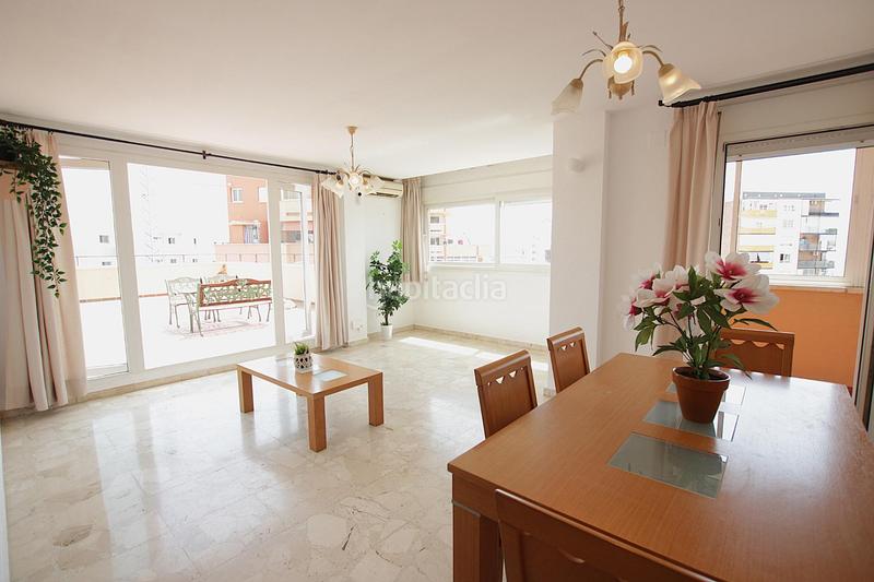Foto 0fc1827c-9026-4a56-abc5-1e969a6b8239. Apartamento gran terraza solarium 80 m2 y vistas al mar!! en Benalmádena
