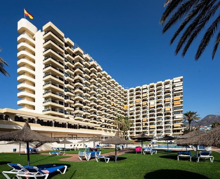 Foto 8b9d0d22-8ec1-4319-8fb8-1de91b2df25f. Dúplex amb aparcament piscina a Cortijo Torrequebrada Benalmádena