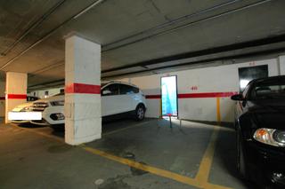 Parking coche en Calle de los Girasoles