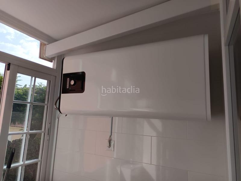 Foto 7a8593e6-8837-4336-a072-3aa5affb8b40. Apartamento venta avenida palma de mallorca en El Bajondillo Torremolinos