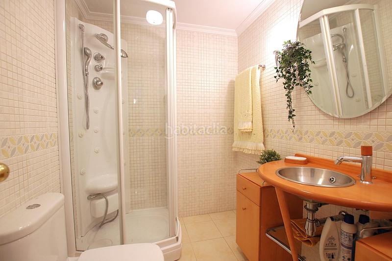 Foto d30408b3-a8c3-48b4-b198-43c4bb87874f. Apartament amb piscina a Parque de la Paloma Benalmádena