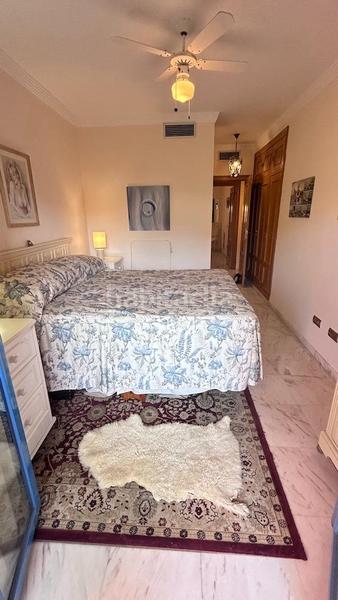 Foto 4512419b-dc16-40bf-90bb-40931cbdd794. Rez-de-chaussée avec parking piscine dans Zona Centro Comercial Torrequebrada Benalmádena