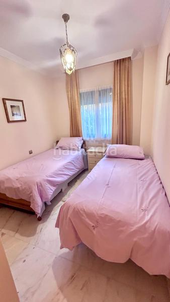 Foto 5757b3c7-9f1c-4d51-94a7-ea827ff6eacc. Rez-de-chaussée avec parking piscine dans Zona Centro Comercial Torrequebrada Benalmádena