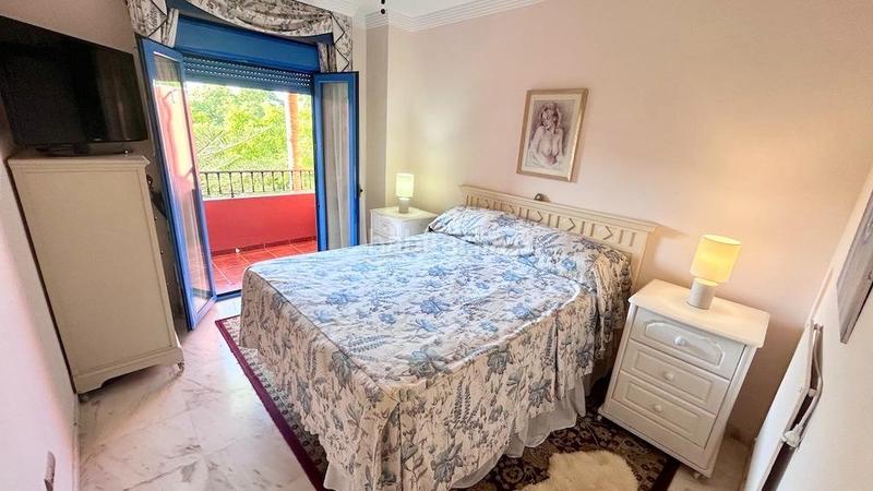 Foto 62aad03c-2d3a-4f61-9085-44558ebf37c0. Rez-de-chaussée avec parking piscine dans Zona Centro Comercial Torrequebrada Benalmádena