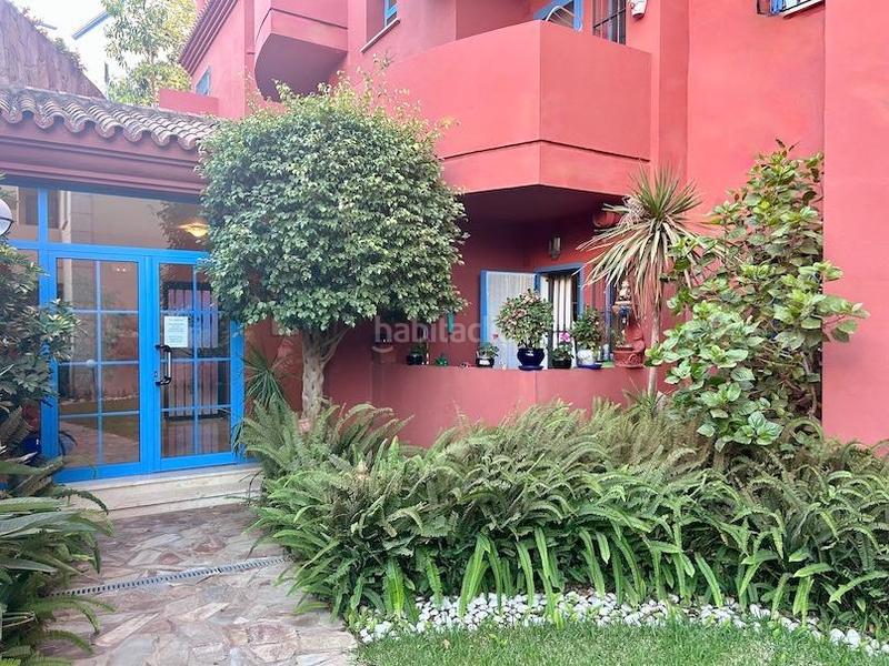 Foto e35221ef-6993-4ab3-a443-52b35d8aaec4. Rez-de-chaussée avec parking piscine dans Zona Centro Comercial Torrequebrada Benalmádena