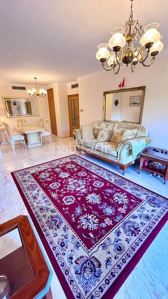 Foto f47e3c7e-796f-4abd-b1de-326484ab2990. Rez-de-chaussée avec parking piscine dans Zona Centro Comercial Torrequebrada Benalmádena