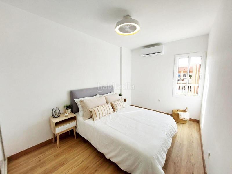 Foto 8221b8aa-fced-4918-98ec-242b3dcba1e2. Apartamento  reformado y con vistas al mar en Benalmádena